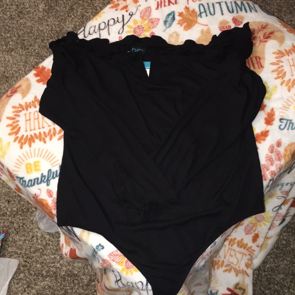 Woman’s plus 3x body suite new with tags